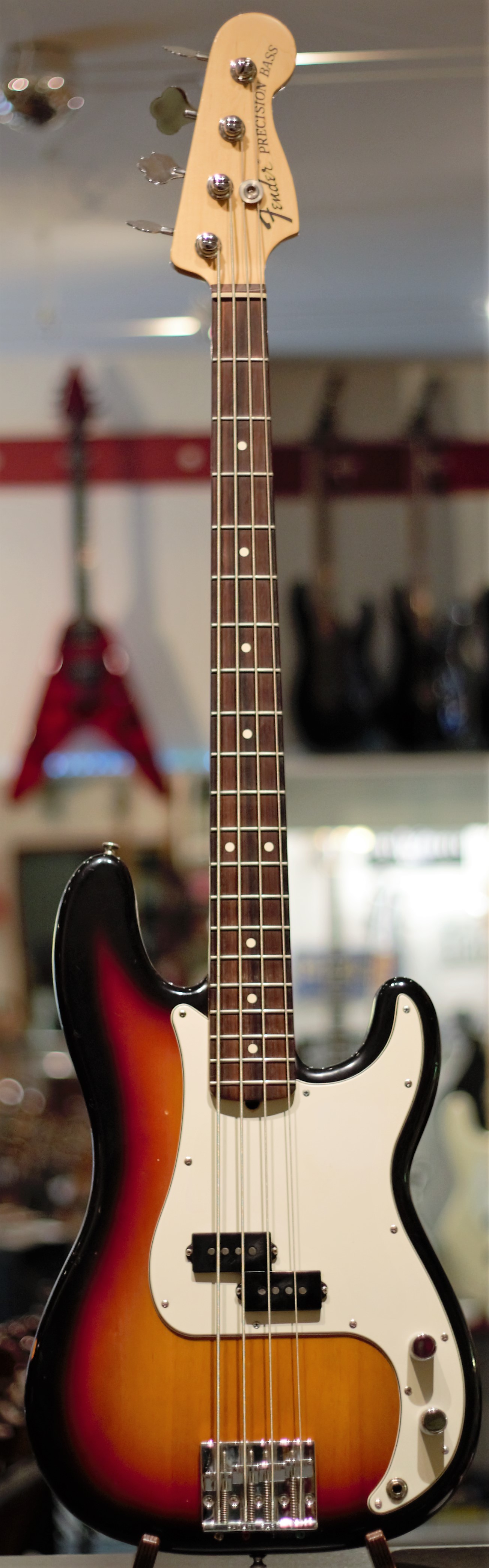 Fender Precision USA 4-String Bass – Checkpoint Guitars